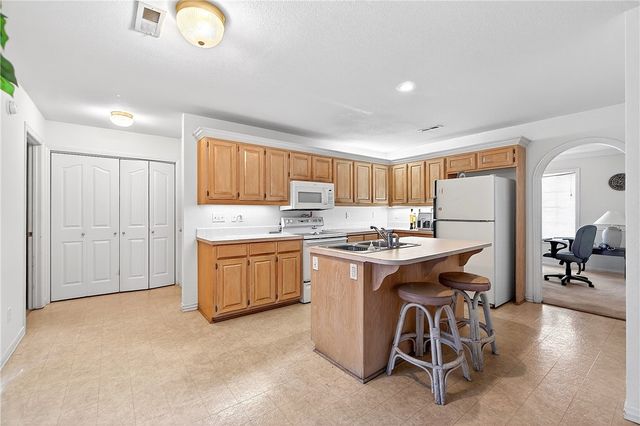1500 Sanford Drive, Bentonville, AR 72712
