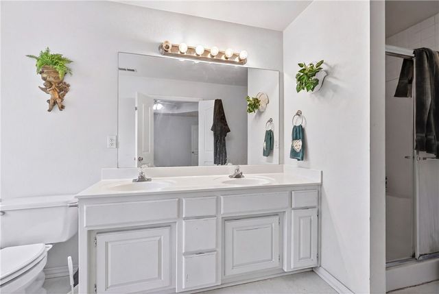 1500 Sanford Drive, Bentonville, AR 72712