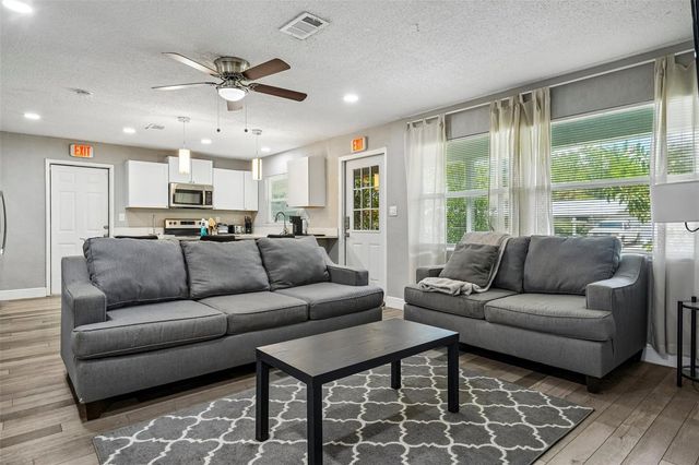 520 FAIRFAX LANE, Apollo Beach, FL 33572