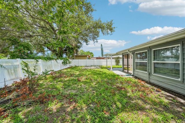 520 FAIRFAX LANE, Apollo Beach, FL 33572