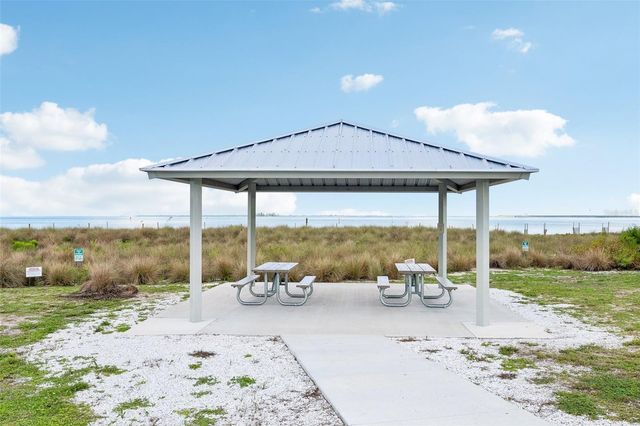520 FAIRFAX LANE, Apollo Beach, FL 33572