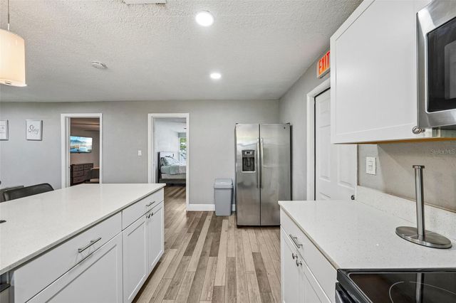 520 FAIRFAX LANE, Apollo Beach, FL 33572