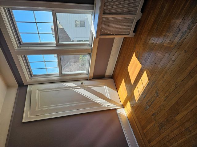 182 Parkway N, Yonkers, NY 10704