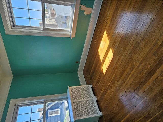 182 Parkway N, Yonkers, NY 10704