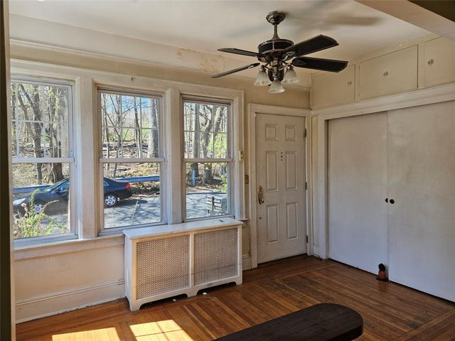182 Parkway N, Yonkers, NY 10704