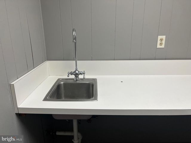 941 WHITEHORSE MERCERVILLE RD, Hamilton, NJ 08610