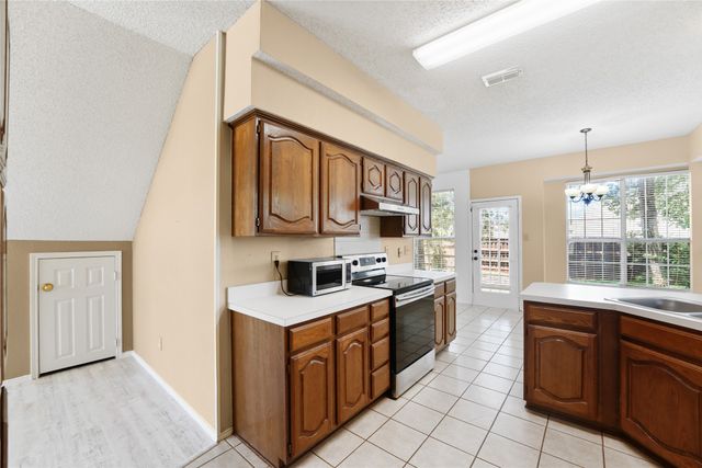 7845 Ember Oaks Drive, North Richland Hills, TX 76182