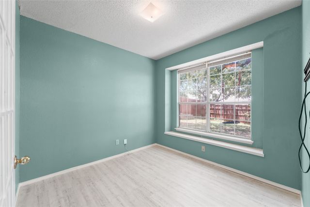 7845 Ember Oaks Drive, North Richland Hills, TX 76182