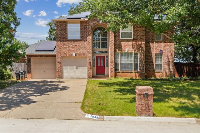 7845 Ember Oaks Drive, North Richland Hills, TX 76182