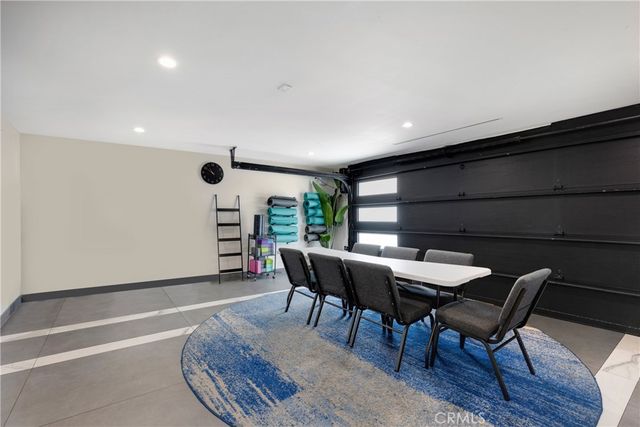 5150 Campo Road, Woodland Hills, CA 91364