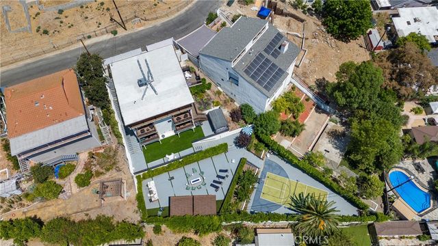 5150 Campo Road, Woodland Hills, CA 91364