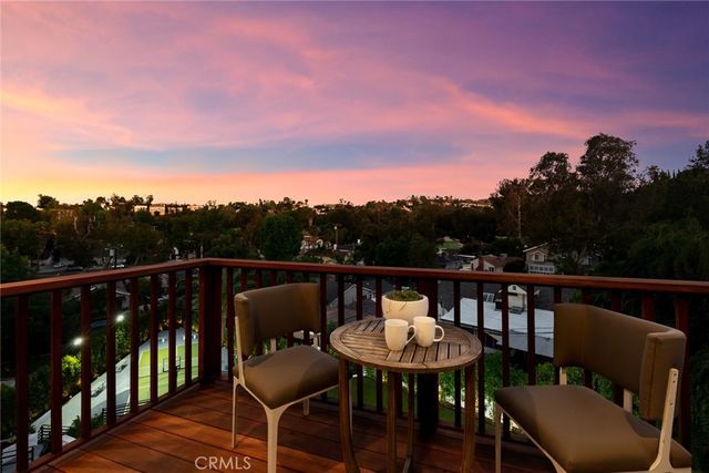 5150 Campo Road, Woodland Hills, CA 91364