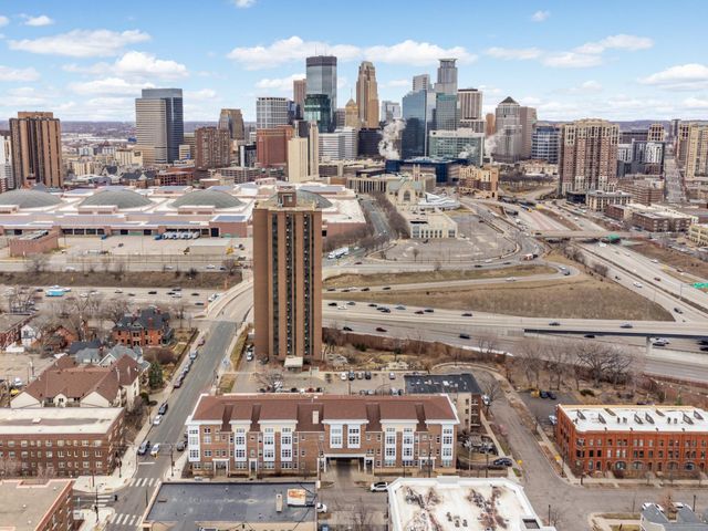 308 E 18th Street 303, Minneapolis, MN 55404