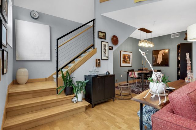 308 E 18th Street 303, Minneapolis, MN 55404