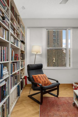 308 E 18th Street 303, Minneapolis, MN 55404