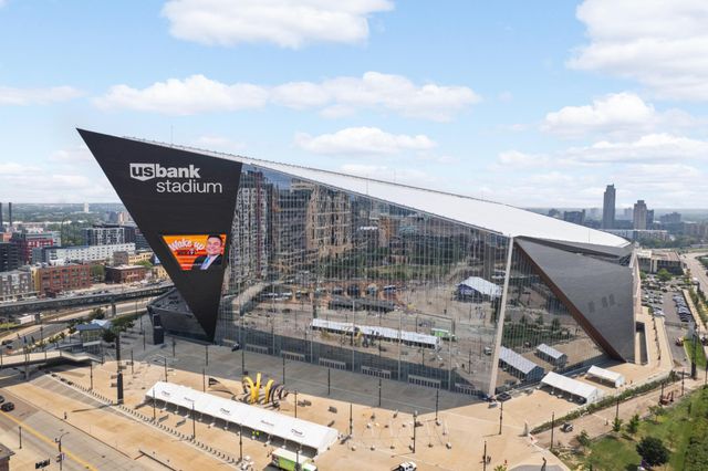 308 E 18th Street 303, Minneapolis, MN 55404