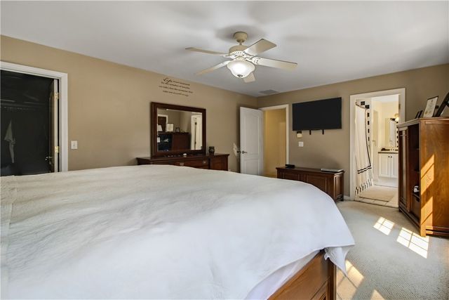 22 Breezy Knoll Road, Smithfield, RI 02828