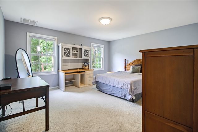 22 Breezy Knoll Road, Smithfield, RI 02828