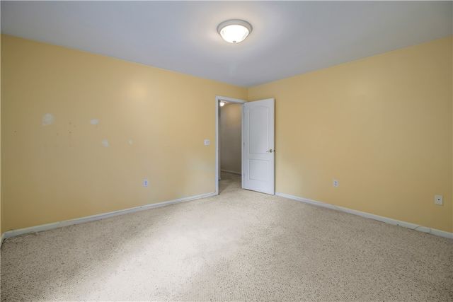 22 Breezy Knoll Road, Smithfield, RI 02828