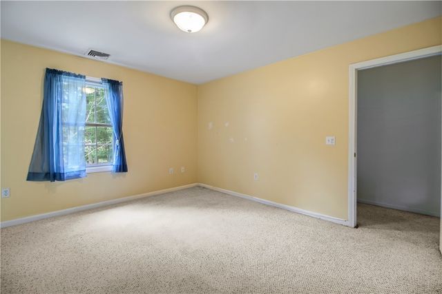 22 Breezy Knoll Road, Smithfield, RI 02828