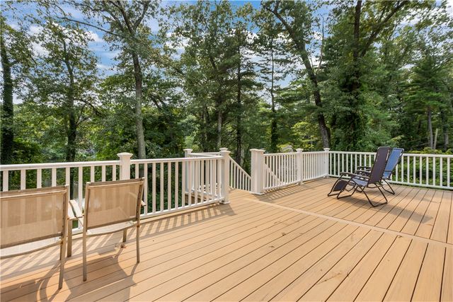 22 Breezy Knoll Road, Smithfield, RI 02828