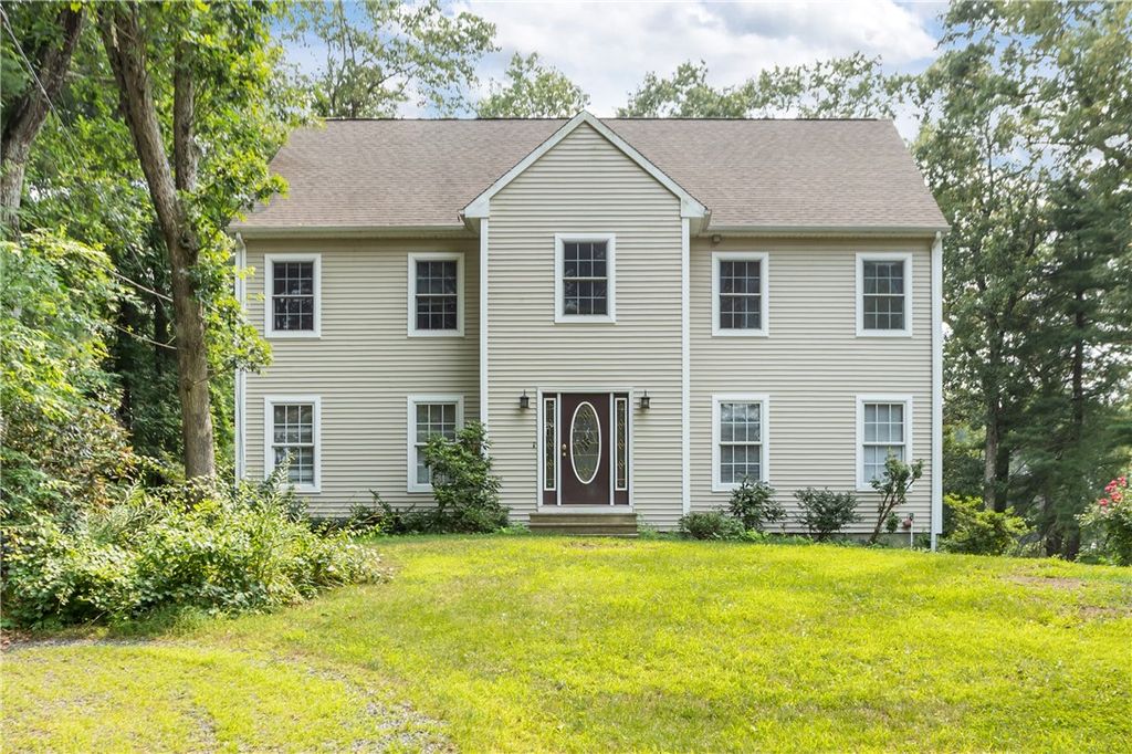 22 Breezy Knoll Road, Smithfield, RI 02828