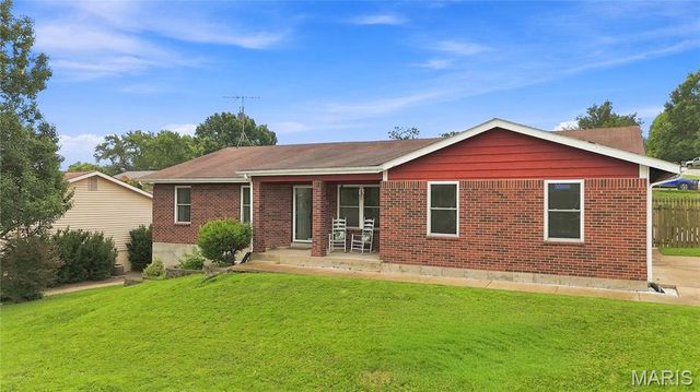 2172 Larkspur Landing, Imperial, MO 63052