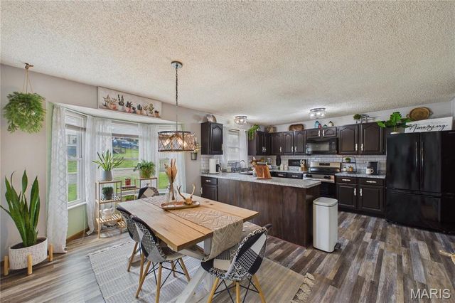 2172 Larkspur Landing, Imperial, MO 63052