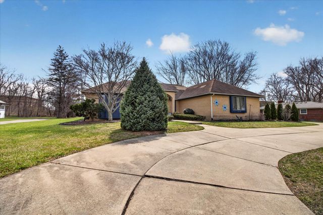 38609 Jahn Street, Livonia City, MI 48152