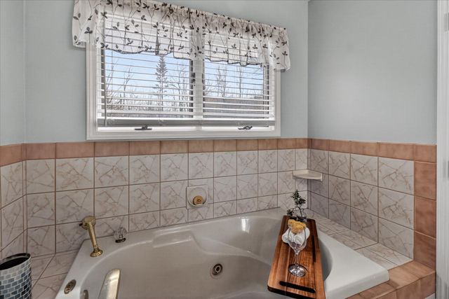 38609 Jahn Street, Livonia City, MI 48152