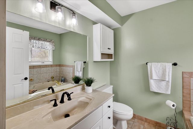 38609 Jahn Street, Livonia City, MI 48152