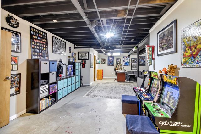 38609 Jahn Street, Livonia City, MI 48152