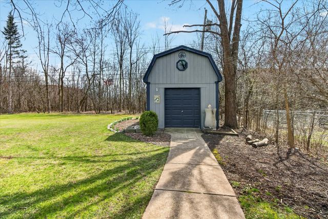 38609 Jahn Street, Livonia City, MI 48152