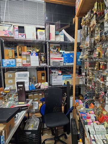 660 Anderson Avenue, Cliffside Park, NJ 07010