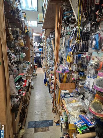 660 Anderson Avenue, Cliffside Park, NJ 07010