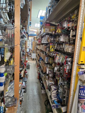 660 Anderson Avenue, Cliffside Park, NJ 07010