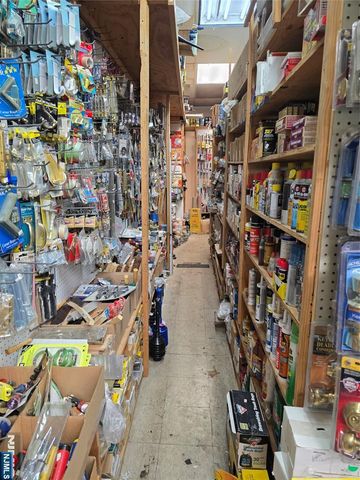 660 Anderson Avenue, Cliffside Park, NJ 07010