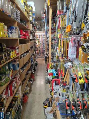 660 Anderson Avenue, Cliffside Park, NJ 07010