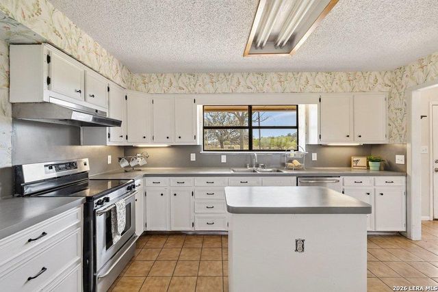 3410 W Ranch Road 152, Llano, TX 78643