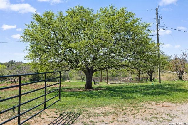 3410 W Ranch Road 152, Llano, TX 78643