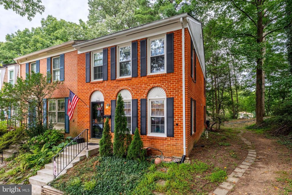 2305 HORSEFERRY CT, Reston, VA 20191