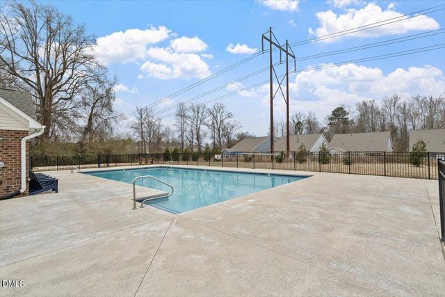 725 Harvest Point Drive, Fuquay Varina, NC 27526