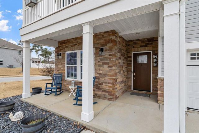 725 Harvest Point Drive, Fuquay Varina, NC 27526