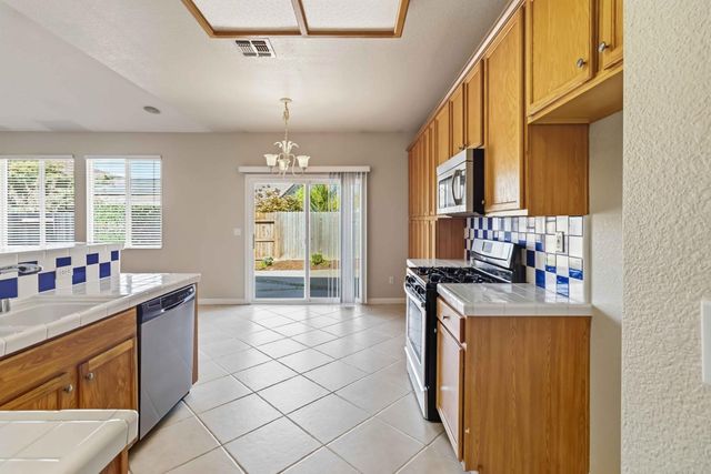 2732 Mallard Way, Lincoln, CA 95648