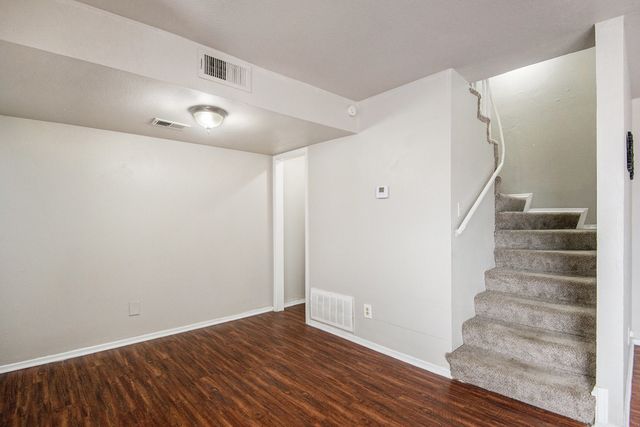 5618 Boca Raton Boulevard 143, Fort Worth, TX 76112