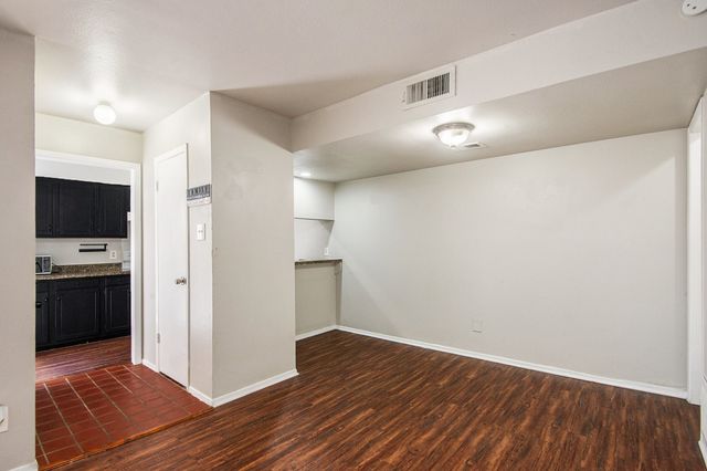 5618 Boca Raton Boulevard 143, Fort Worth, TX 76112
