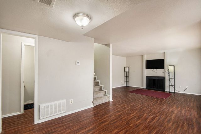 5618 Boca Raton Boulevard 143, Fort Worth, TX 76112
