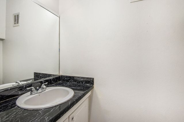 5618 Boca Raton Boulevard 143, Fort Worth, TX 76112