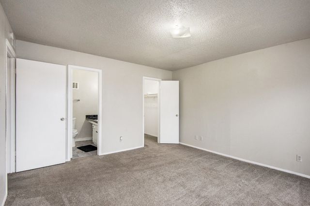5618 Boca Raton Boulevard 143, Fort Worth, TX 76112