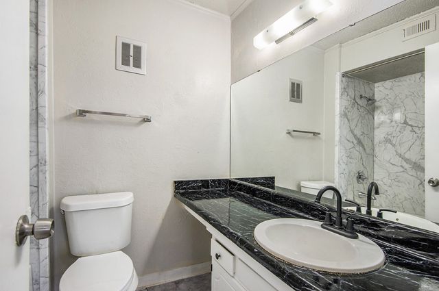 5618 Boca Raton Boulevard 143, Fort Worth, TX 76112